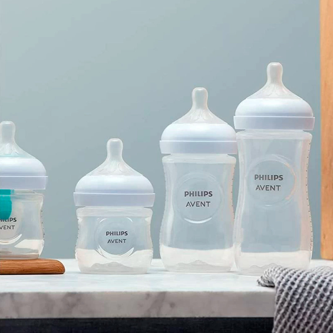 Set recién nacido x4 piezas, inlcuye 3 teteros y cepillo de limpieza - Philips Avent Natural Response