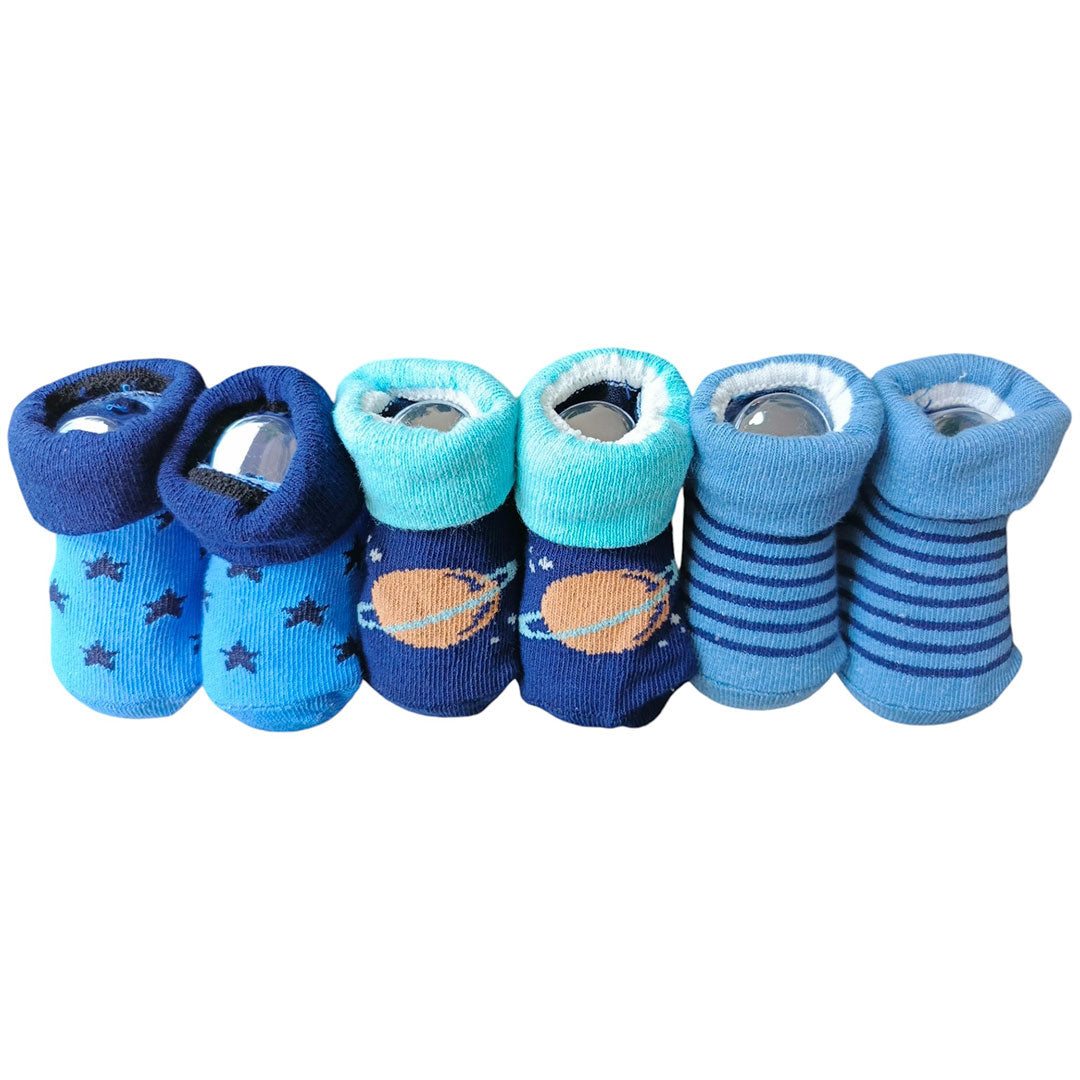 Set de 3 pares de medias para bebé, medias hechas de material suave antialérgico, con diseños y colores llamativos para tu bebé, ideales para el día a día, en caja lista para regalar - Hudson Baby