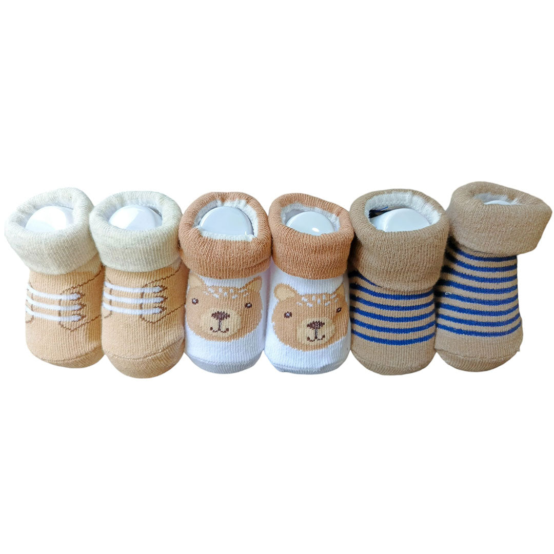 Set de 3 pares de medias para bebé, medias hechas de material suave antialérgico, con diseños y colores llamativos para tu bebé, ideales para el día a día, en caja lista para regalar - Hudson Baby