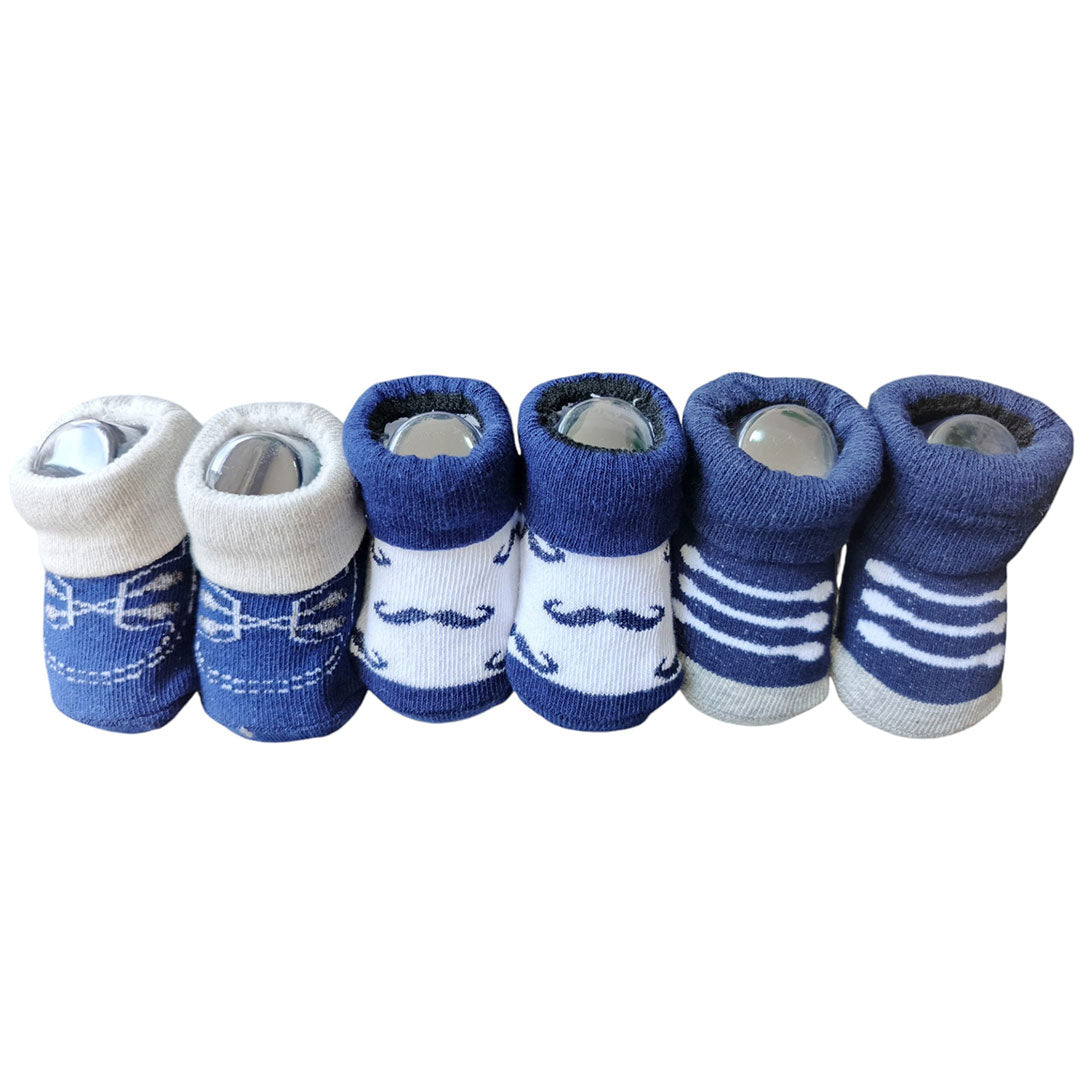 Set de 3 pares de medias para bebé, medias hechas de material suave antialérgico, con diseños y colores llamativos para tu bebé, ideales para el día a día, en caja lista para regalar - Hudson Baby