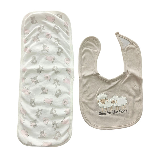Set 4pz con babero, babita, gorro y medias a juego para bebé, hechos en algodón hipoalergénico, babero absorbente, con diseño estampado