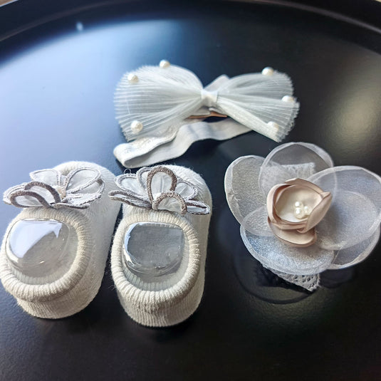 Set x3 unidades con par de medias y balacas para niña, par de calcetines a juego, con textura antideslizante en la suela, lazos de encaje para el cabello con adornos - Color & Life