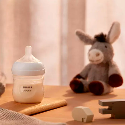 Tetero 4oz, válvula anticólicos, diseño antigoteo - Philips Avent Natural Response