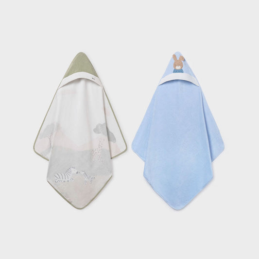 Toalla con capucha 100% algodón para bebé, tipo capa de diseño envolvente con la que podrás secar y abrigar a tu bebé, con diseños divertidos, gran suavidad al contacto con la piel - Mayoral