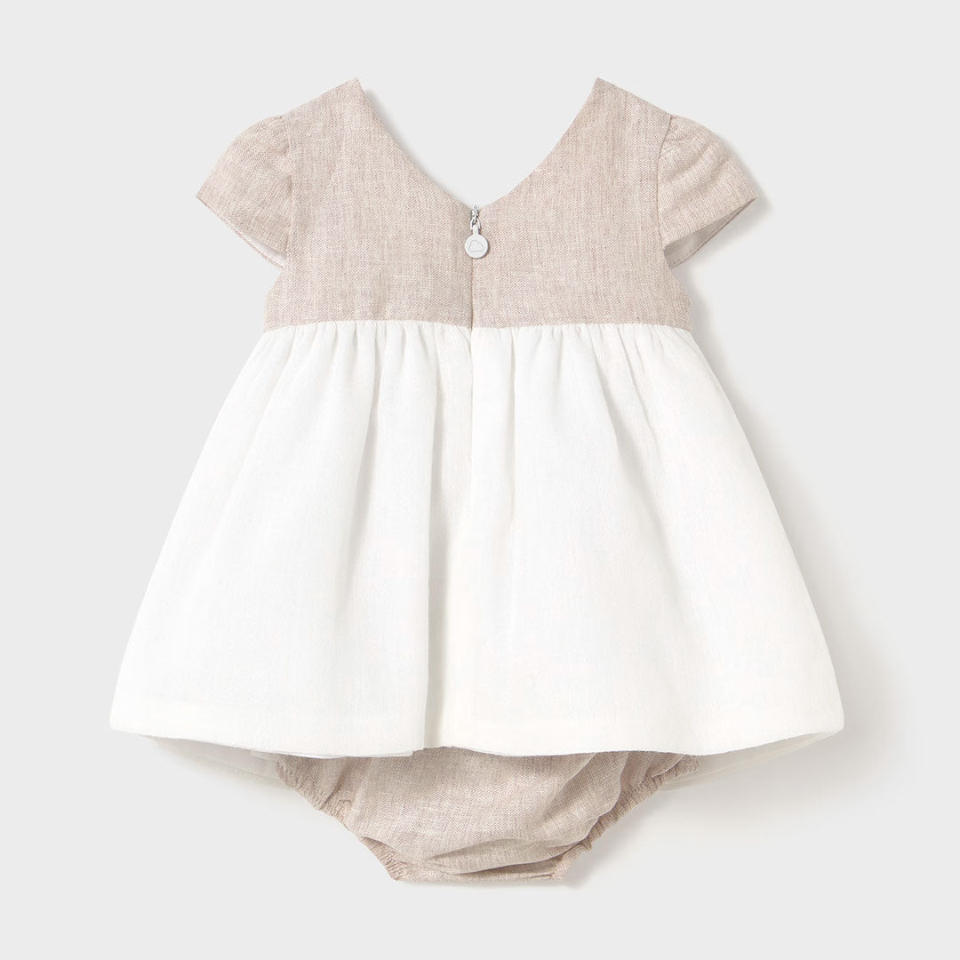 Vestido color crema con bordado para bebé, con cubrepañal combinado, tela transpirable - Mayoral