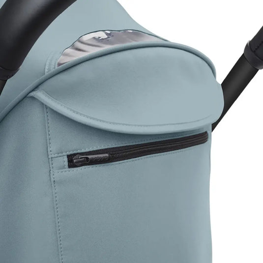 Coche de paseo Stokke YOYO3 desde los 6 meses, ultraligero y plegable en un instante, con capota anti-UV y arnés de 5 puntos, hasta los 4 años - Stokke