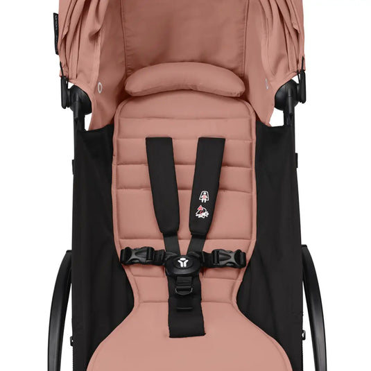 Coche de paseo Stokke YOYO3 desde los 6 meses, ultraligero y plegable en un instante, con capota anti-UV y arnés de 5 puntos, hasta los 4 años - Stokke