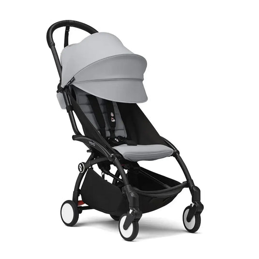 Coche de paseo Stokke YOYO3 desde los 6 meses, ultraligero y plegable en un instante, con capota anti-UV y arnés de 5 puntos, hasta los 4 años - Stokke