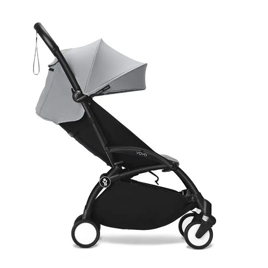 Coche de paseo Stokke YOYO3 desde los 6 meses, ultraligero y plegable en un instante, con capota anti-UV y arnés de 5 puntos, hasta los 4 años - Stokke