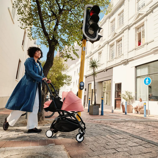 Pack moisés recién nacido 0+ para coche YOYO3, con arnés de 5 puntos y capota anti-UV, desde el nacimiento hasta los 9 kg - Stokke