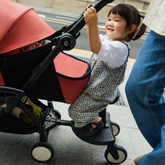 Patinete para coche YOYO, con silla extraíble para ir sentado o de pie, instalación con un clic, hasta 20 kg - Stokke